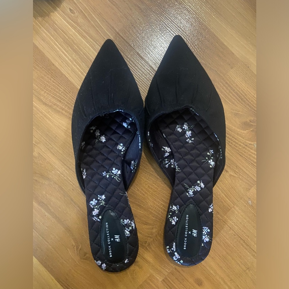 Zara brand new pointed flats